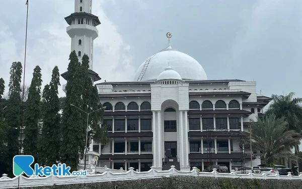 Daftar Masjid di Kota Malang yang MenyediakanTakjil Gratis Selama Ramadan