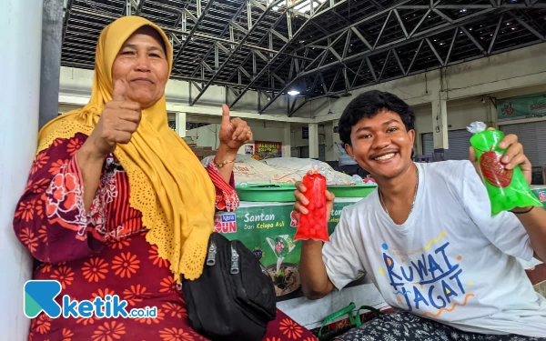 Takjil Musiman Banjiri Jalanan Pacitan, Lapak Dadakan Laris Manis