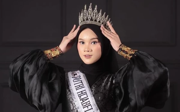 Thumbnail Berita - Intip Kesibukan Ajeng Nafisya, 1st Winner Putri Hijabfluencer Lampung Indonesia 2022 di Bulan Ramadan