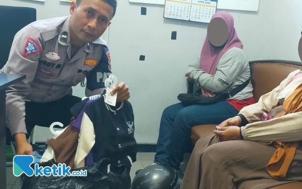 Thumbnail Dua Ibu-ibu Pencuri Baju Lebaran Asal Pasuruan Ditangkap Polisi Usai Beraksi di Kota Batu