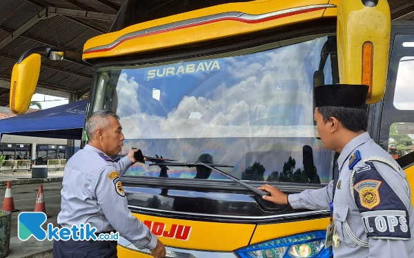 Mendekati Mudik Lebaran, Ram Check Bus di Terminal Tawang Alun Jember Intens Dilakukan