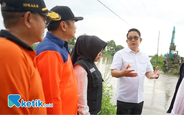 Thumbnail Berita - BPBD Jatim Kerahkan Mesin Pompa Atasi Banjir Mojokerto