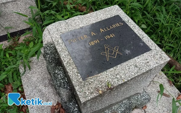 Thumbnail Jejak Tokoh Freemason di Kuburan Londo, Kota Malang