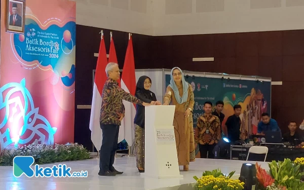 Thumbnail Berita - Angkat Kelas UMKM Kerajinan Lokal, Pameran Batik Bordir dan Aksesoris Kembali Digelar