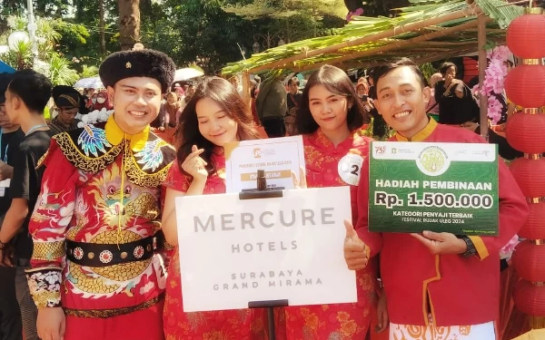 Sajikan Rujak Sushi, Mercure Surabaya Grand Mirama Jadi Pemenang di Festival Rujak Uleg