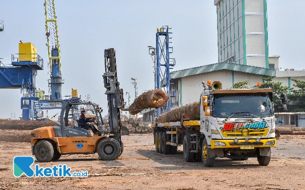 Thumbnail Dicap Buruk karena Kerap Banjir Rob, Kini SPMT Branch Tanjung Emas Sukses Bertransformasi