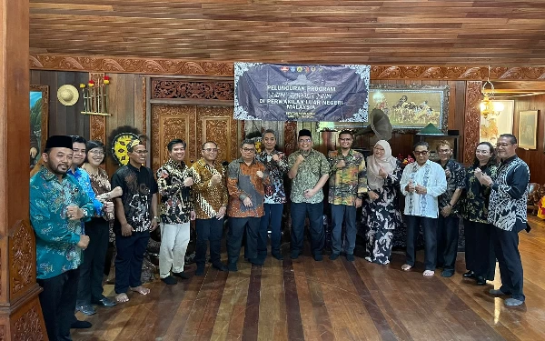 Kerja Sama Dengan KJRI Johor Bahru, Unesa Luncurkan Program Pelatihan Budaya Jawa