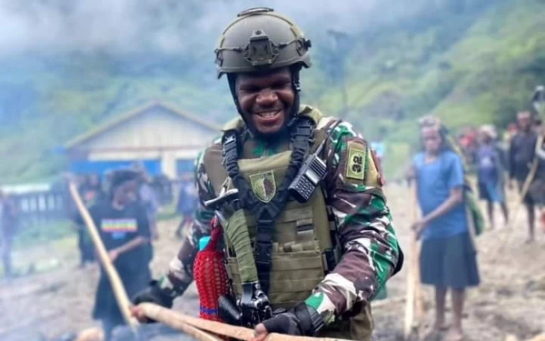 Thumbnail Berita - Mengenal Semy Itlay, Prajurit Kostrad Berprestasi dari Tanah Papua