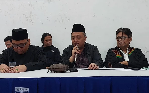 Thumbnail Calon Perseorangan Pilkada Jember Gus Jaddin-Arismaya Penuhi Syarat Administrasi