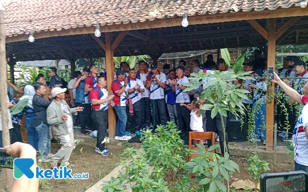 Foto Pemain LavAni allo Bank Saat bernyanyi bersama / (foto : Kurniawan/Ketik.co.id)