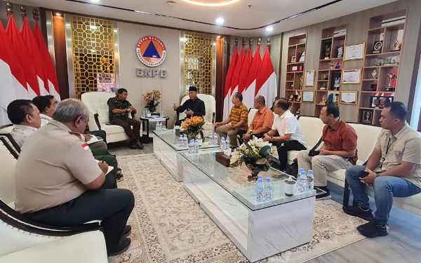 Foto Rapat Koordinasi untuk membahas kebencanaan dan kemanusiaan oleh BNPB, Kwarda Jatim dan Pemprov Jatim. (Foto: Humas Kwarda Jatim)