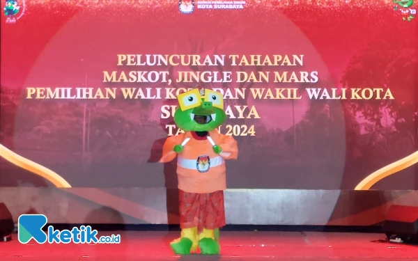 Foto Maskot Pilwali Surabaya 2024, Si Mbois yang diperkenalkan oleh KPU Surabaya. (Foto: Husni Habib/Ketik.co.id)