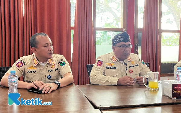 Warga Kota Malang Diperbolehkan Lepas Reklame Politik yang Masuk Area Privat