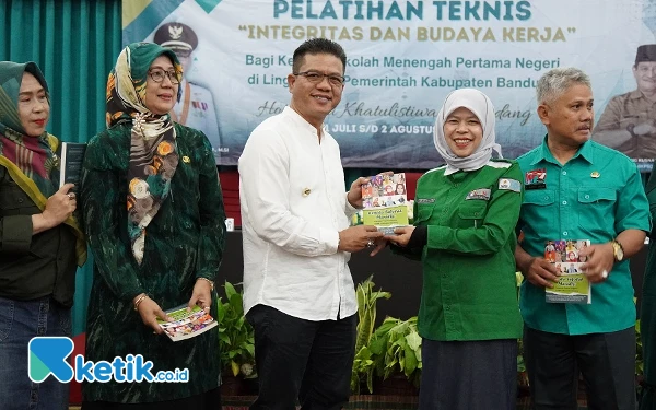 Thumbnail Berita - Bupati Bandung: Pelatihan Teknis Upaya Strategis Capacity Building Kasek SMP