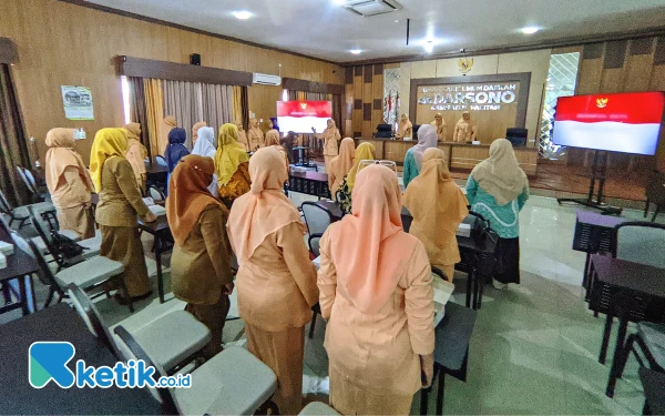 Foto Suasana acara pertemuan rutin, sosialisasi aplikasi gizi dan bazar jajanan sehat oleh DWP RSUD dr Darsono Pacitan. (Foto: Al Ahmadi/Ketik.co.id)