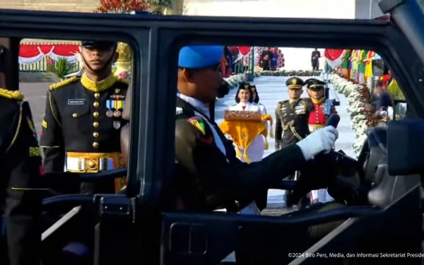 Foto Kirab Bendera Pusaka dan Naskah Proklamasi dari Monas menuju Halim Perdanakusuma. (Foto: Tangkapan Layar Youtube Sekretaris Presiden)