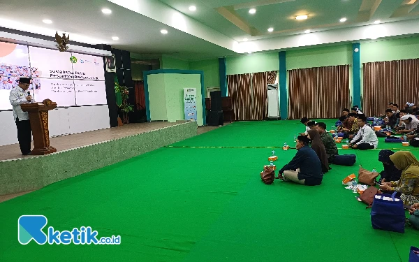 Foto Pemaparan workshop pesantren berseri yang digelar di Kantor Kemenag Jatim, Selasa (13/8/2024). (Foto: Khaesar/Ketik.co.id)