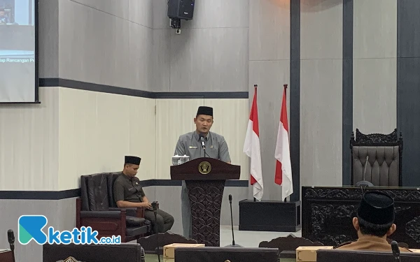 Pandangan Umum DPRD Kabupaten Blitar Fraksi PDI Perjuangan terkait Ranperda Perubahan APBD 2024