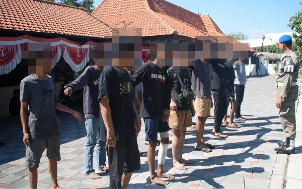 Thumbnail Berencana Tawuran, Satpol PP Surabaya Amankan 14 Remaja