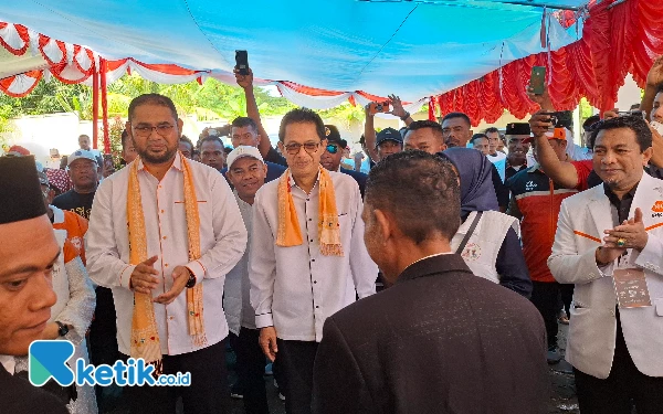 Foto Basam Helmi di Sambut Komesioner KPU (Foto Mursal Bahtiar)