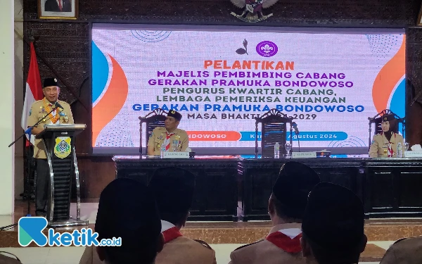 Foto Ketua Kwarda Pramuka Jatim HM Arum Sabil saat memberikan sambutan.