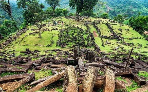 Foto Situs Gunung Padang di Kecamatan Campaka (Foto: Pesona Indonesia)