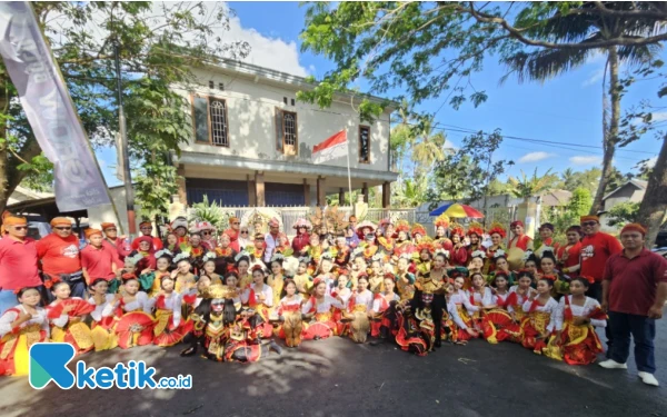 Foto Kontingen Kecamatan Dampit di Kanjuruhan Culture Carnival 2024, 31 Agustus 2024. (Foto: Ratna Dewi Olivia for Ketik.co.id)