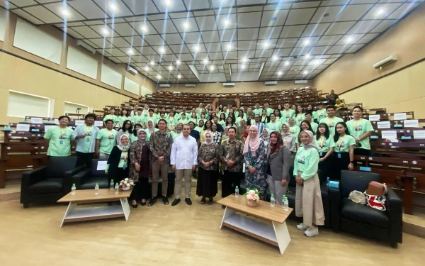 FKG Unair Ajak Mahasiswa Asing Mengenal Surabaya Lewat Stovit Summer Course