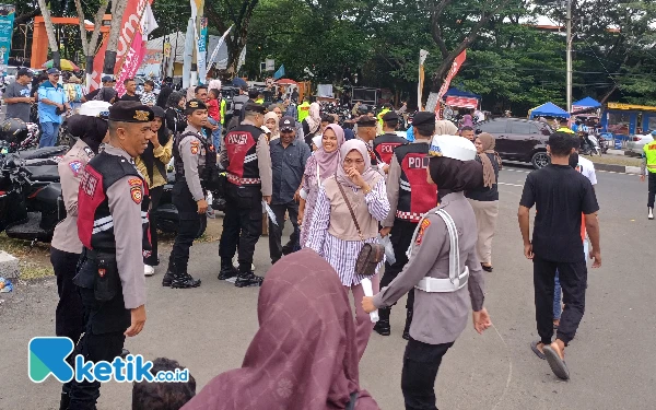 Foto Membludak penonton Aceh vs Jatim sudah mulai berdatangan, Senin, 16 September 2024. (Foto: Khaesar/Ketik.co.id)