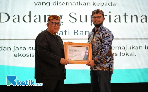 Thumbnail Jamin Kemerdekaan Pers, Bupati Bandung Raih Lontar Award