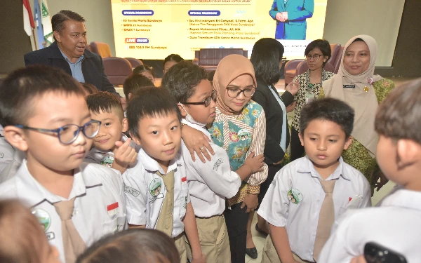 Thumbnail Roadshow Satpol PP Goes To School, Langkah Preventif Pemkot Surabaya Atasi Kasus Bullying Antar Pelajar