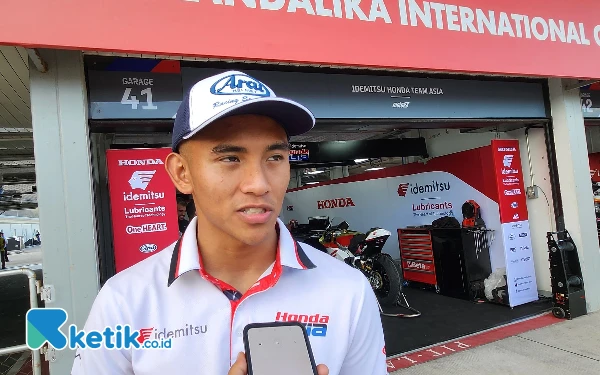 Foto Pembalap Moto2 Honda Team Asia dari Indonesia Mario Suryo Aji. (Foto: Naufal Ardiansyah/Ketik.co.id)