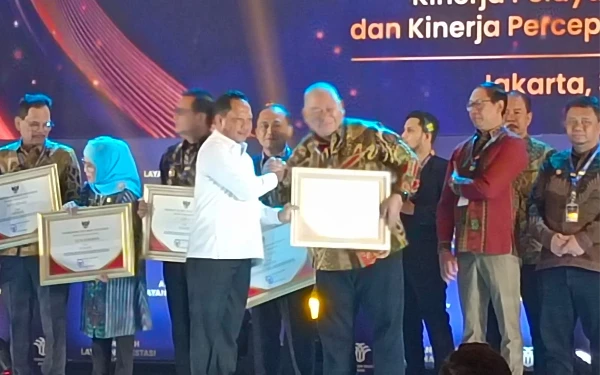 Thumbnail Pemerintah Kabupaten Asahan Raih Penghargaan Nominasi Anugerah Layanan Investasi 2024