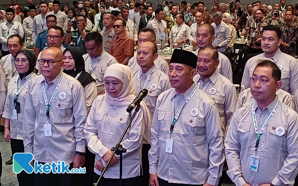 Thumbnail Jadi Ketua Dewan Pembina HKTI Jatim, Khofifah: Saya Ingin Jatim Punya Plaza Ikan Seperti Korsel dan Jepang