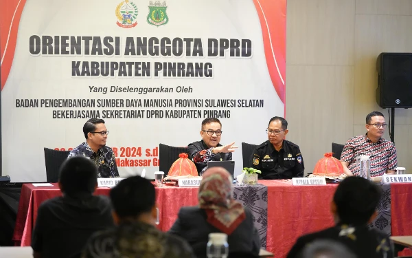 Thumbnail Hadiri Orientasi Anggota DPRD Pinrang, Sekdaprov Sulsel Ingatkan Peran Legislatif