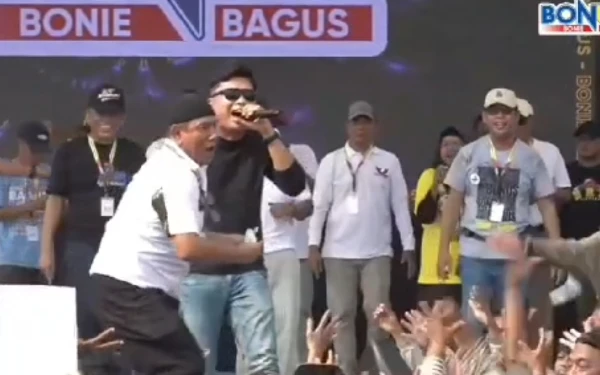 Thumbnail Bawaslu Kota Madiun Dalami Aksi Bagi-bagi Uang Kampanye Akbar Paslon BONUS