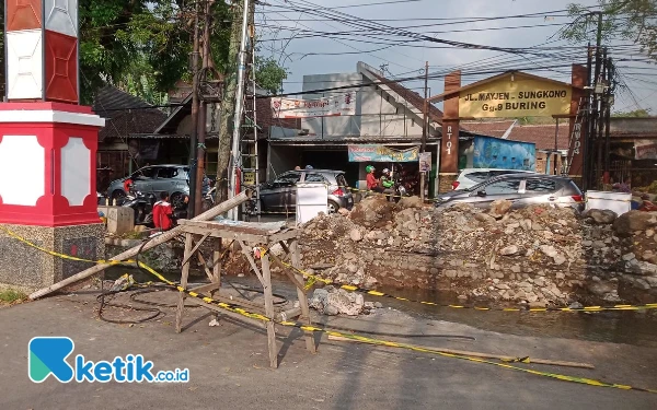 Thumbnail Masuk Musim Hujan, Jembatan di Bumiayu Kota Malang Mulai Diperbaiki