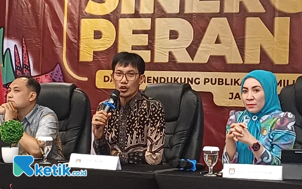 Thumbnail KPU Jatim Pastikan Debat Pertama Menarik, Disiapkan 6 Tema Besar