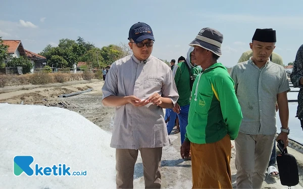 Thumbnail Jika Terpilih di Pilkada Pamekasan, Paslon Berbakti Diminta Sejahterakan Petani Garam