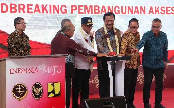 Thumbnail Berita - Pemkab Kediri Dorong Percepatan Sarpras Pendukung Usai Peresmian Bandara Internasional Dhoho