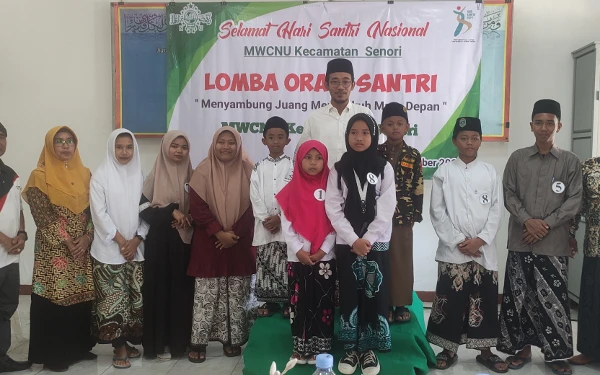 Foto Foto bersama pemenang lomba orasi (27/10/2024)(Foto Ahmad Istihar/Ketik.co.id)