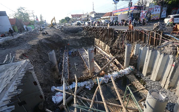 Thumbnail Berita - Antisipasi Musim Hujan, Pemkot Surabaya Genjot Proyek Drainase untuk Cegah Genangan