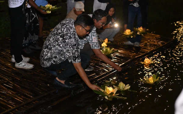 Foto Pelepasan lilin dalam rangkaian acara Jogja Cultural Wellness.(Foto: Mora Group)