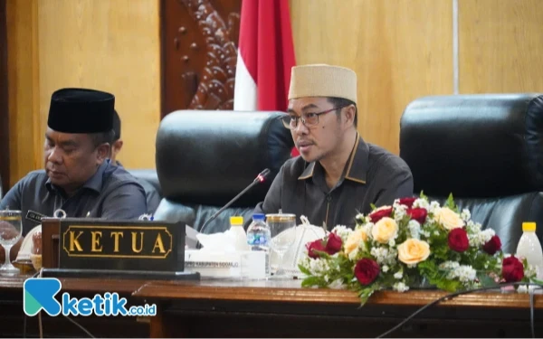 Thumbnail Berita - Ketua DPRD Sidoarjo Tekankan APBD 2025 Harus Berkelanjutan dan Searah Pembangunan