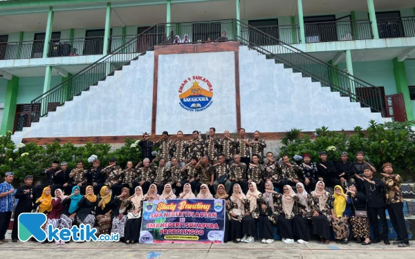 Foto Studi Tiru Double Track SMAN 1 Plaosan Magetan ke SMAN 1 Sukapura Kabupaten Probolinggo (Foto: dok. SMAN 1 Sukapura for Ketik.co.id)