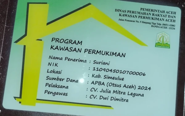 Foto Prasasti Nama Penerima Bantuan Rumah Layak Huni di Simeulue (Helman/Ketik.co.id)