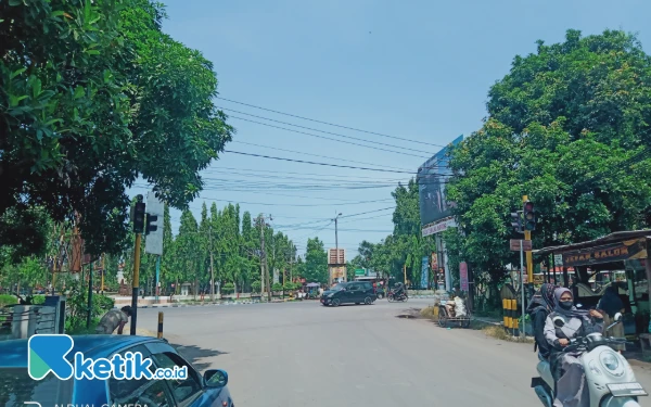 Thumbnail Berita - Tak Berfungsi 4 Hari, Traffic Light di Perempatan Alun-Alun Besuki Dikeluhkan Pengendara