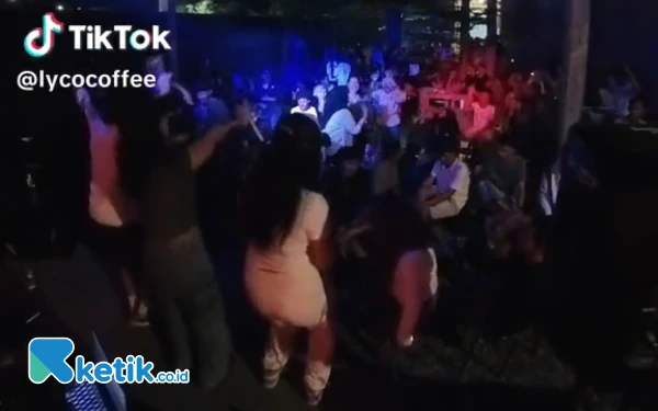 Thumbnail Berita - Cafe Lyco Sampang Diduga Kuat Jadi Sarang Maksiat, Netizen: Jangan Biarkan