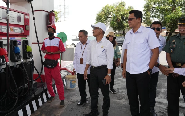 Foto Pemerintah Kabupaten Sleman, memastikan SPBU di wilayah Kabupaten Sleman siap melayani masyarakat.(Foto: Humas Pemkab Sleman / Ketik.co.id)