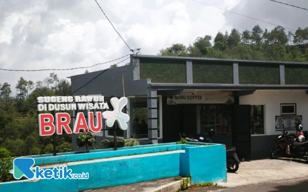 Foto Monumen selamat datang di Dusun Brau Desa Gunungsari, Kecamatan Bumiaji, Kota Batu. (Foto: Sholeh/Ketik.co.id)